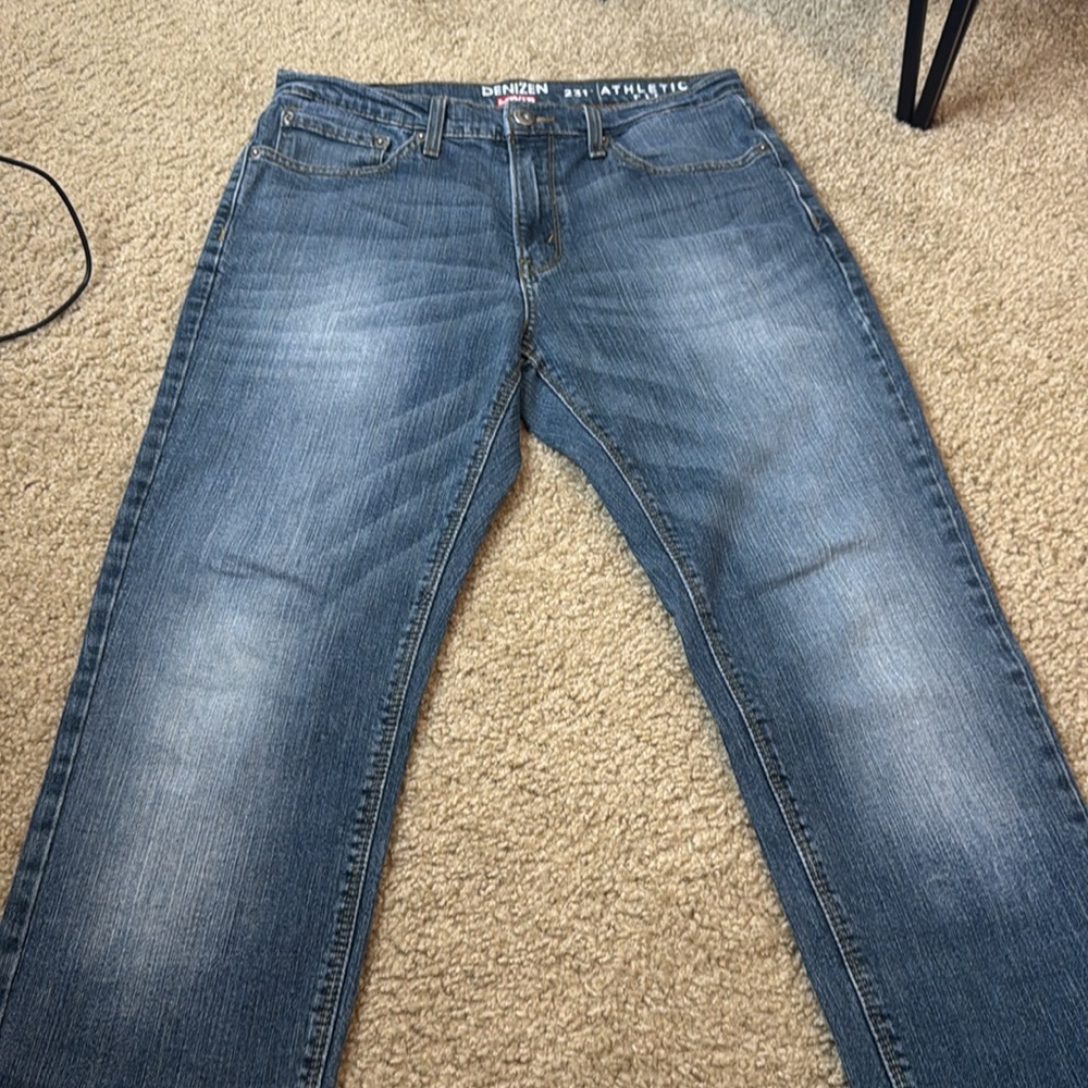 Levis Denizen - Picture 4 of 5